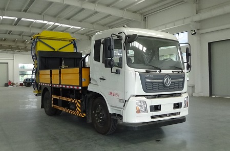 程力威牌CLW5120TFZ6HC型防撞緩沖車